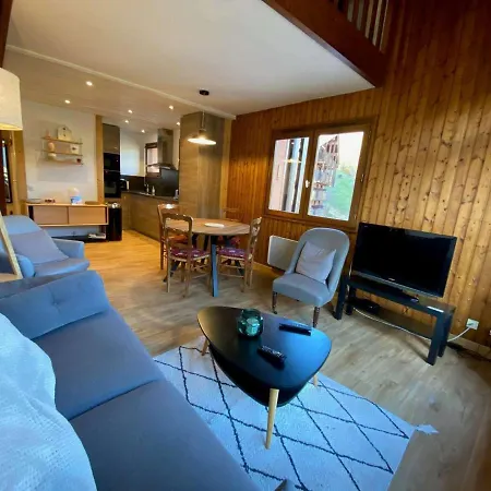 Apartment Charmant T2 Mezzanine Avec Balcon, Parking, Wifi Au Grand-bornand - Fr-1-241-186