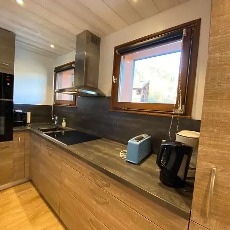 Charmant T2 Mezzanine Avec Balcon, Parking, Wifi Au Grand-bornand - Fr-1-241-186 * Le Grand-Bornand