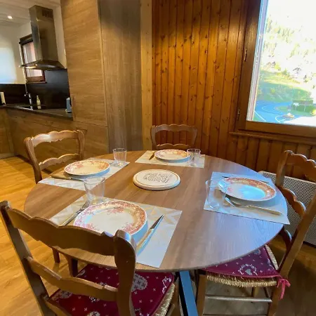 Charmant T2 Mezzanine Avec Balcon, Parking, Wifi Au Grand-bornand - Fr-1-241-186 Le Grand-Bornand